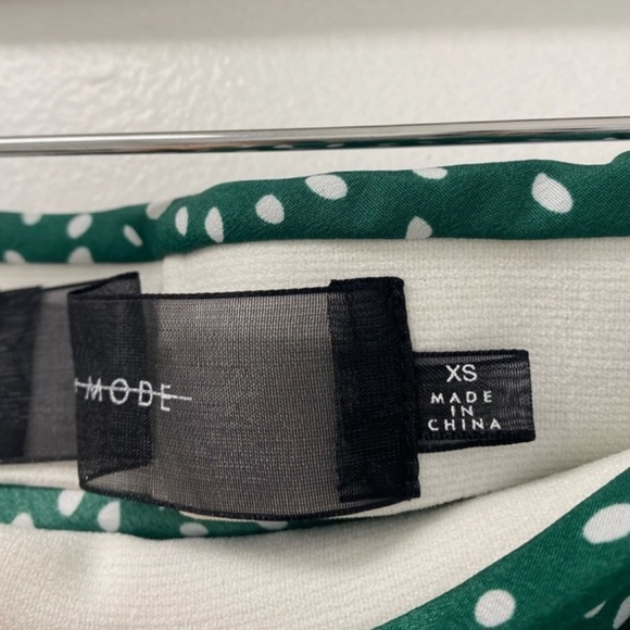 Code x Mode green polka dot skirt satin - Picture 3 of 8